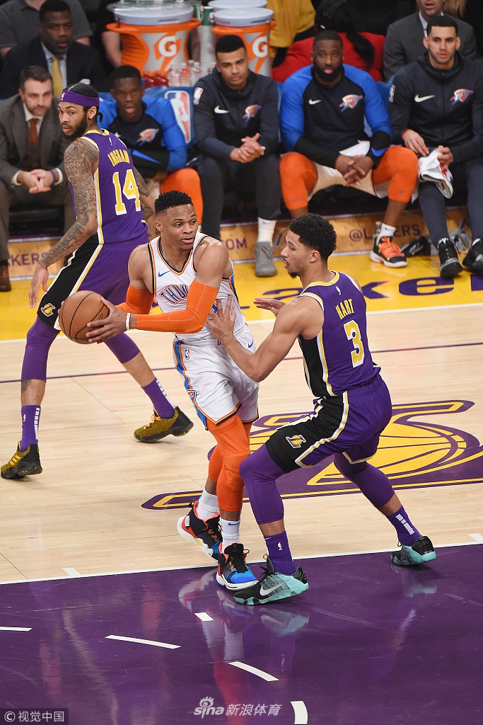 稳步迈向一 稳步迈向一