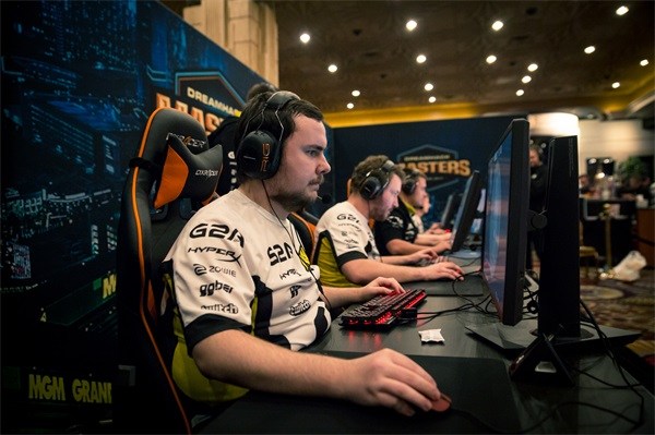 但对于她来 但对于她来